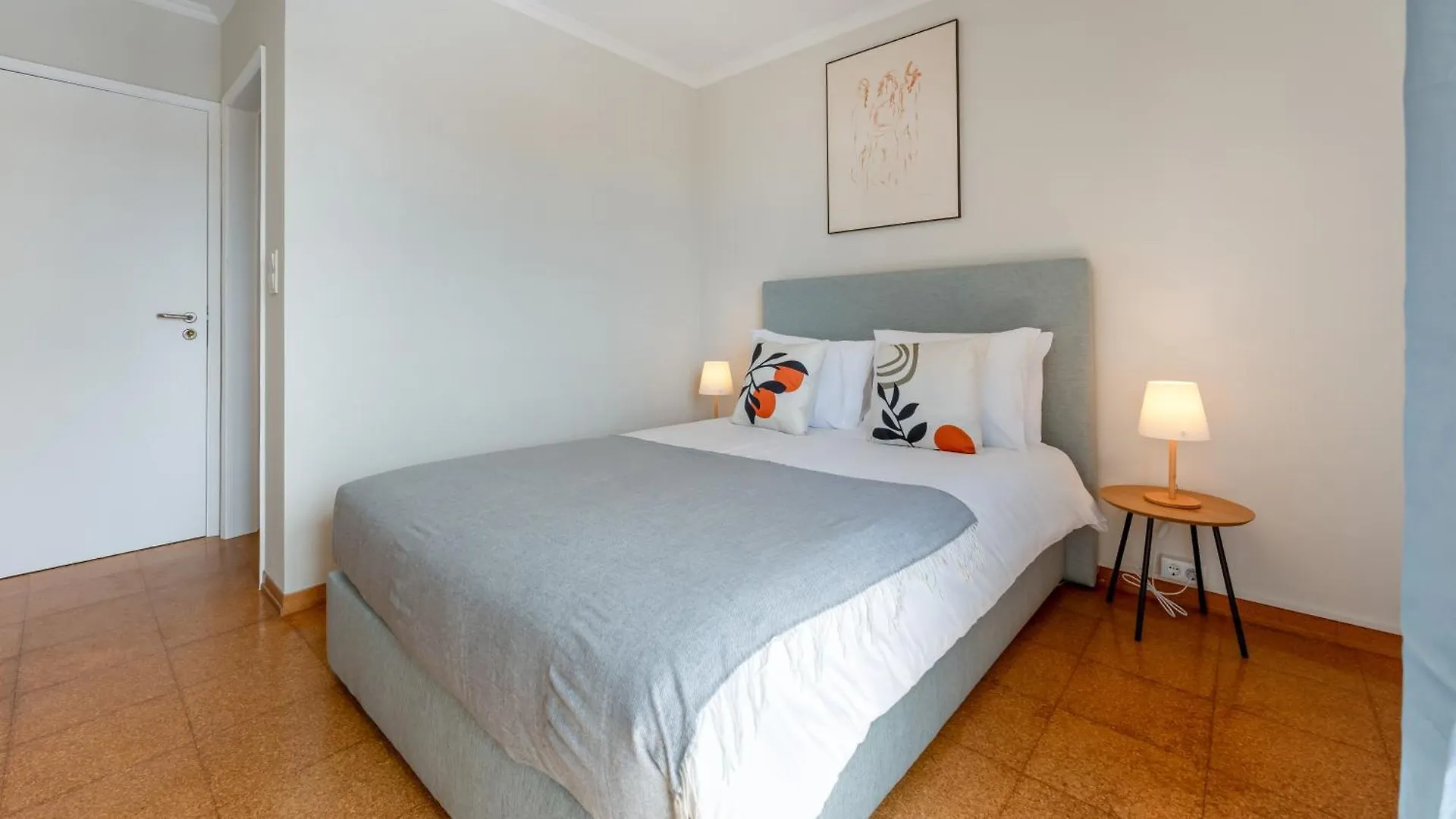 Comfy 3 Bdr Flat With Pool & Balcony By Lovelystay Portimao Apartment
