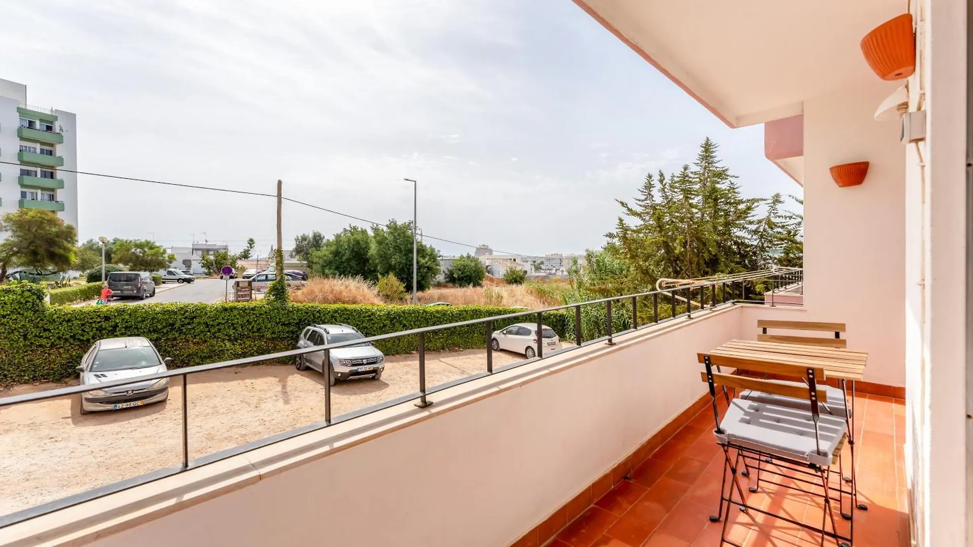 Apartment Comfy 3 Bdr Flat With Pool & Balcony By Lovelystay Portimao