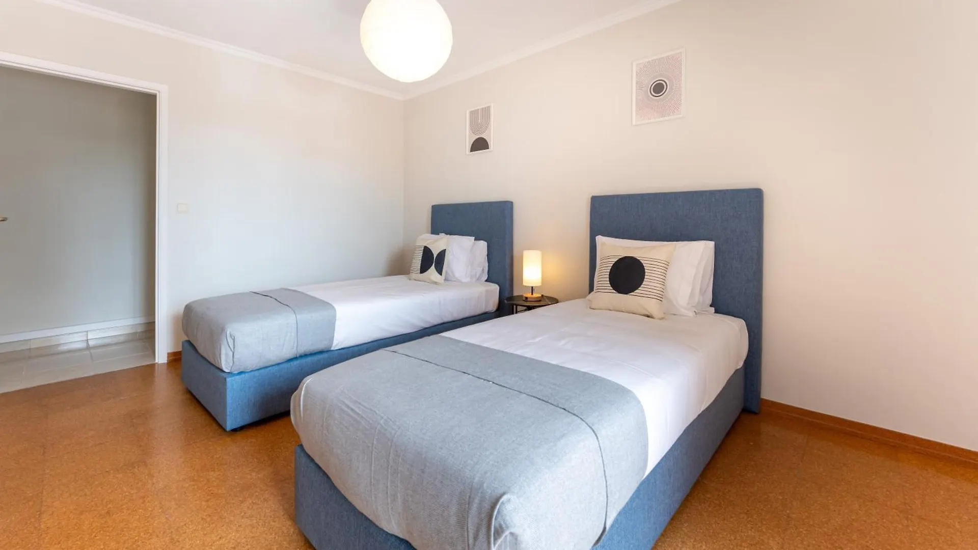 Apartment Comfy 3 Bdr Flat With Pool & Balcony By Lovelystay Portimao Portugal