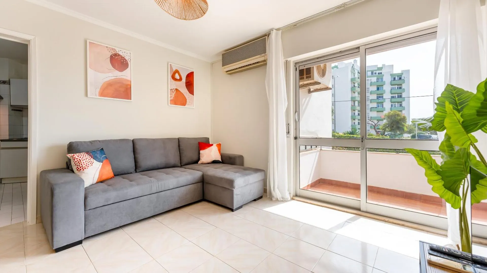 Comfy 3 Bdr Flat With Pool & Balcony By Lovelystay Portimao Apartment
